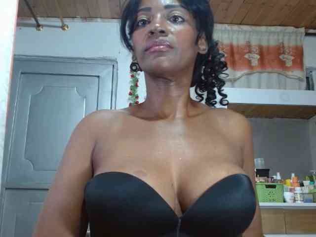 alice-pussi alice-pussi