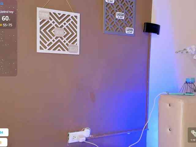 Shantall-1 webcam