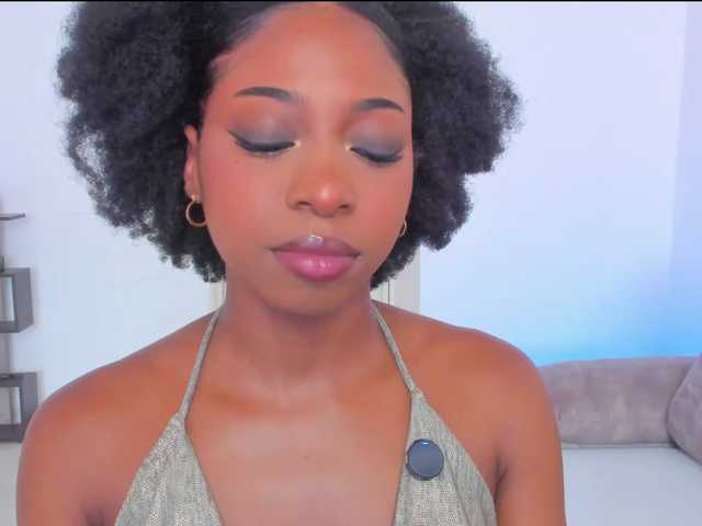 Amatiistur's BongaCams show and profile