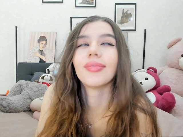 dolly-ll's BongaCams show and profile