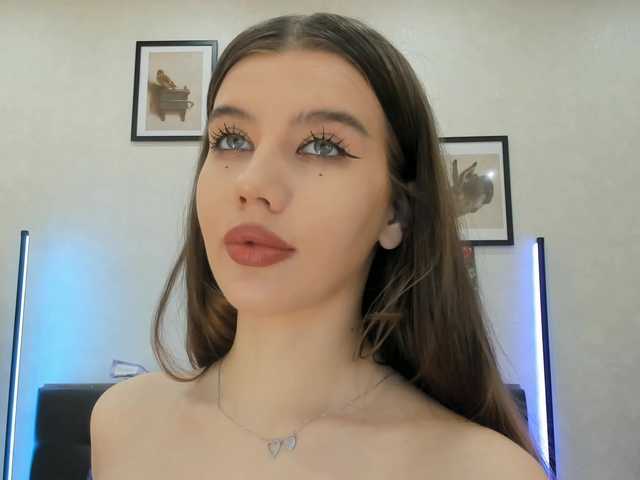 dolly-ll's BongaCams show and profile