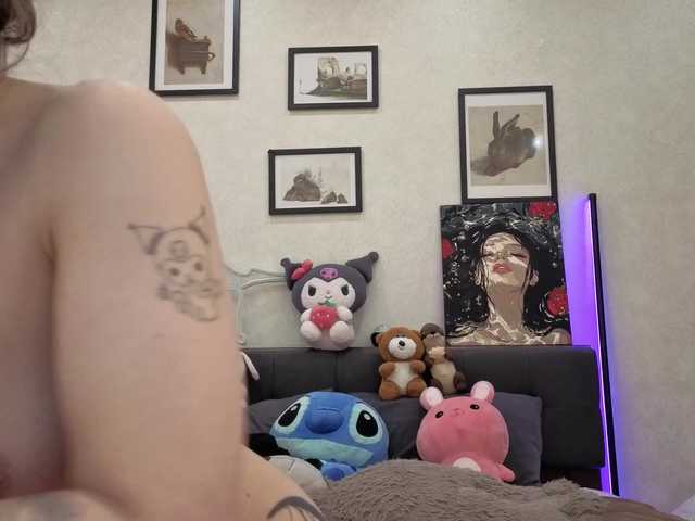 dolly-ll's BongaCams show and profile