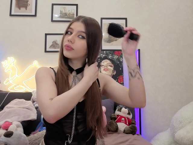 dolly-ll's BongaCams show and profile