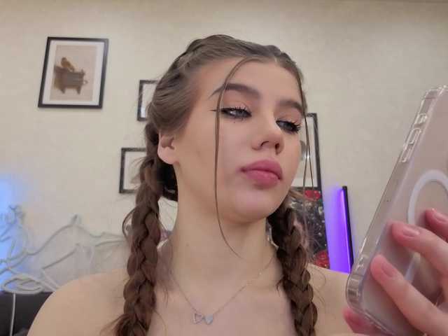 dolly-ll's BongaCams show and profile