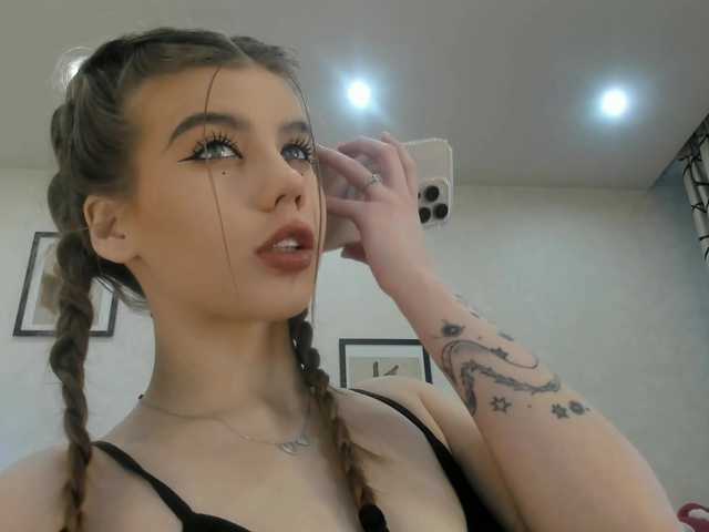 dolly-ll's BongaCams show and profile