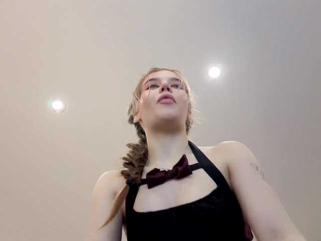 dolly-ll Live Webcam on BongaCams