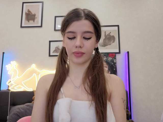 dolly-ll's BongaCams show and profile