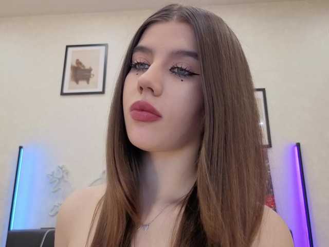 dolly-ll's BongaCams show and profile