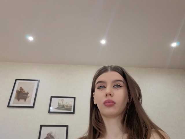 dolly-ll's BongaCams show and profile