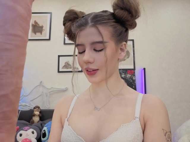 dolly-ll from BongaCams is Freechat