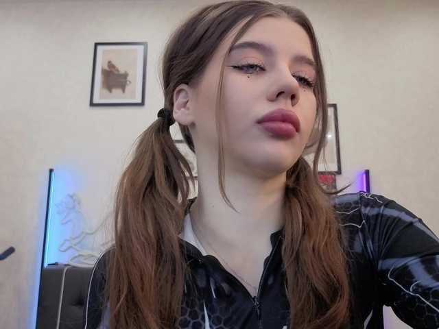 dolly-ll's BongaCams show and profile