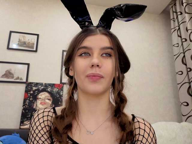 dolly-ll from BongaCams