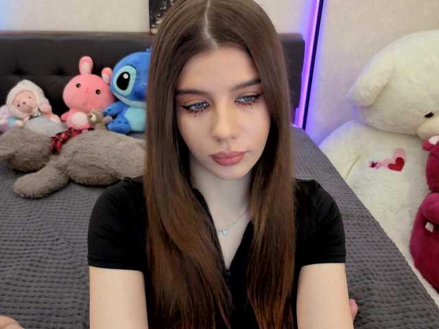 dolly-ll from BongaCams