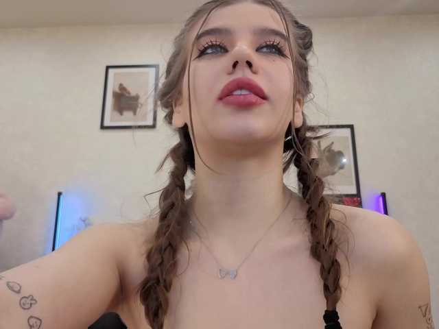 dolly-ll's BongaCams show and profile