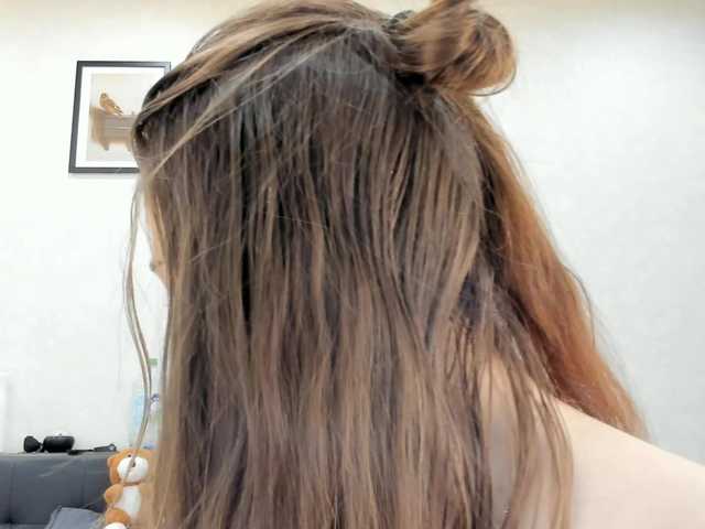 dolly-ll's BongaCams show and profile