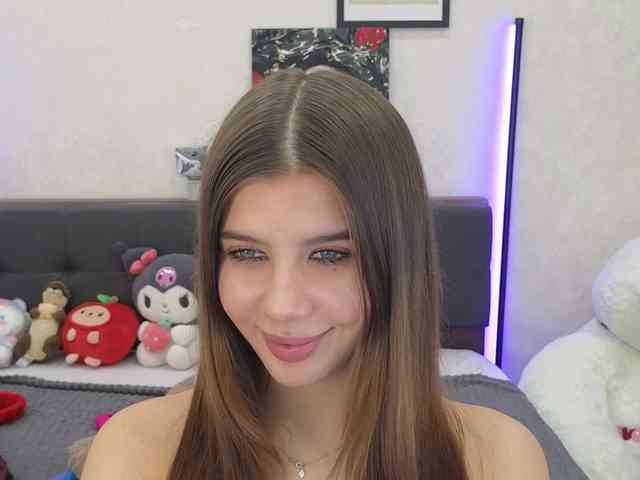 role play cam Dolly-ll