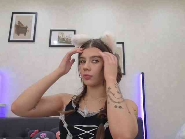 online nude chatroom Dolly-ll