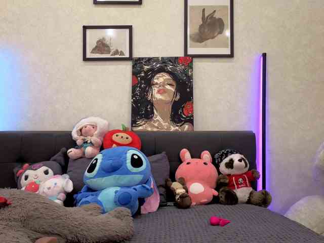 dolly-ll Live Webcam on BongaCams