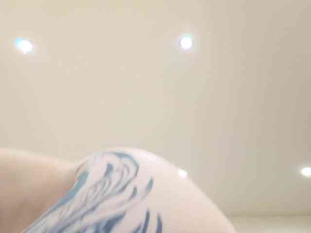 dolly-ll Live Webcam on BongaCams