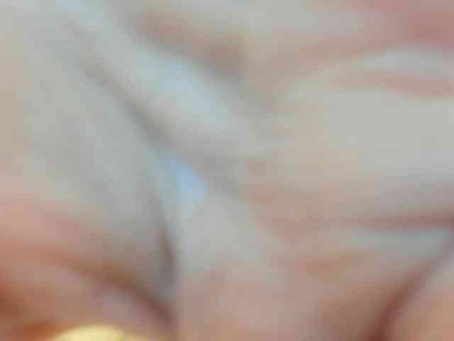 dolly-ll Live Webcam on BongaCams