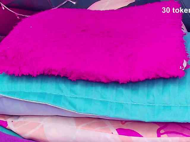 Adriana-55 webcam