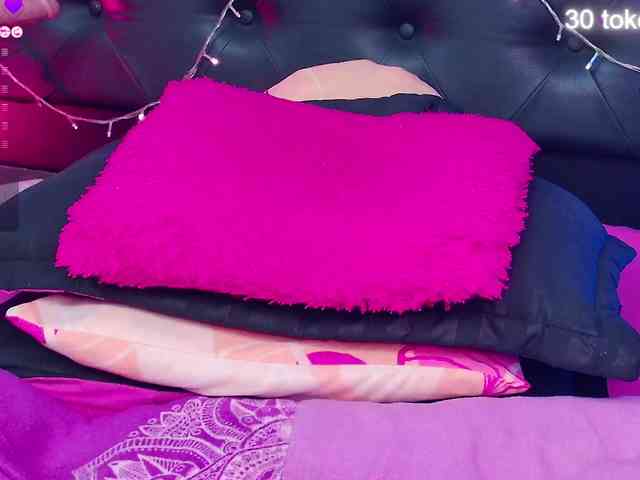 Adriana-55 webcam