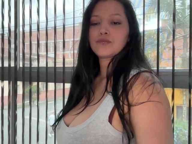 MarcellaGriffin webcam