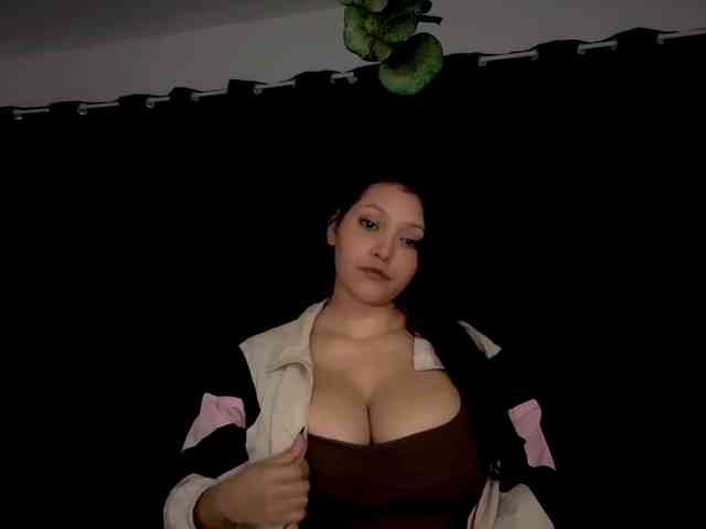 MarcellaGriffin webcam