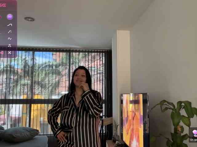 MarcellaGriffin webcam