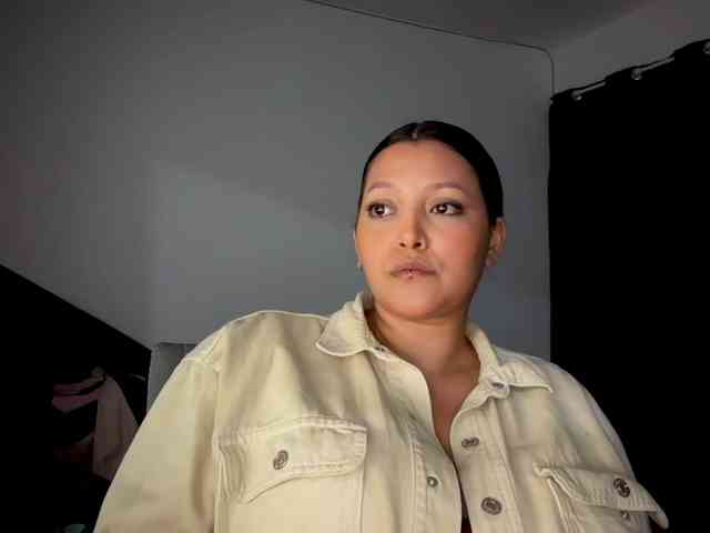 MarcellaGriffin webcam