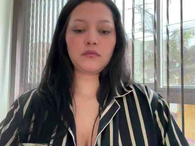 MarcellaGriffin webcam