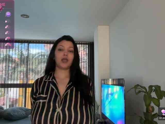 MarcellaGriffin webcam