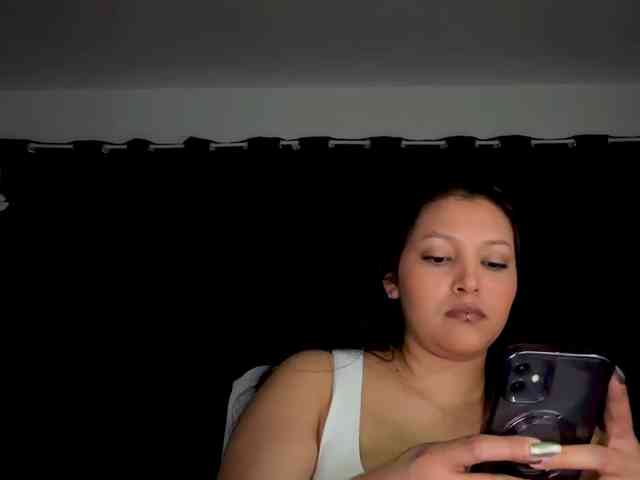 MarcellaGriffin webcam