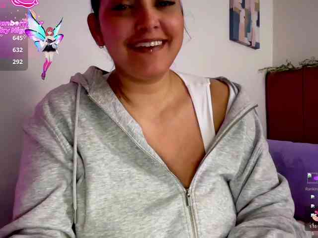 MarcellaGriffin webcam