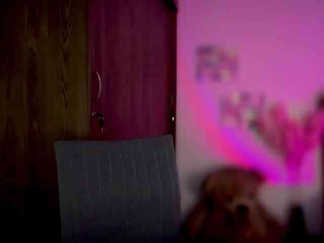 MarcellaGriffin webcam