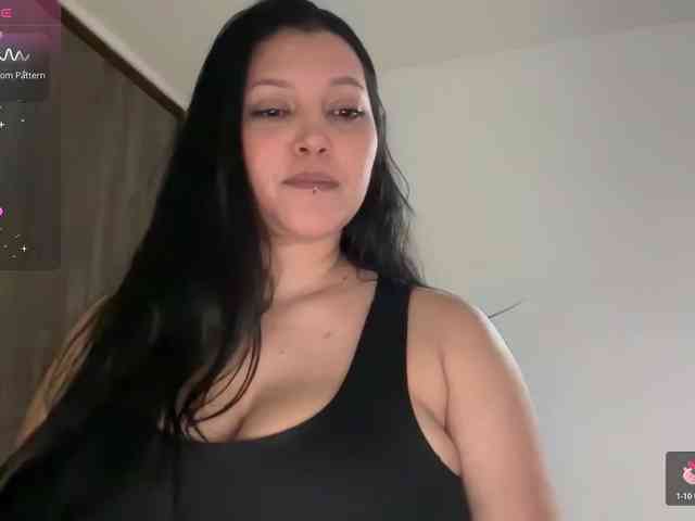 MarcellaGriffin webcam