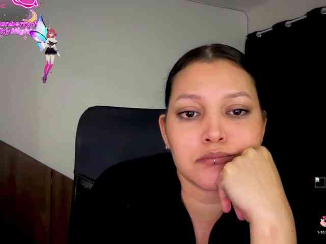 MarcellaGriffin webcam