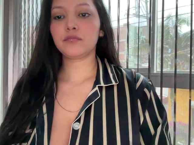 MarcellaGriffin webcam