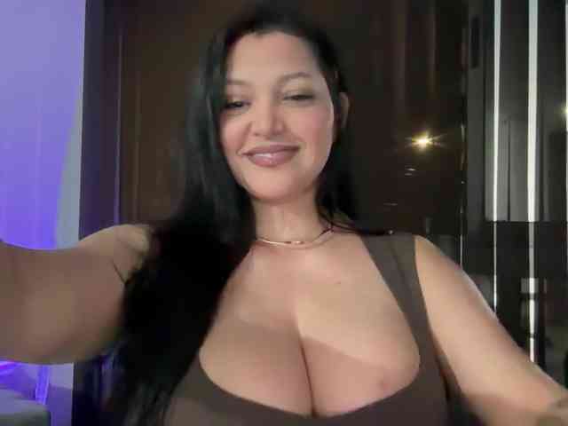 MarcellaGriffin webcam