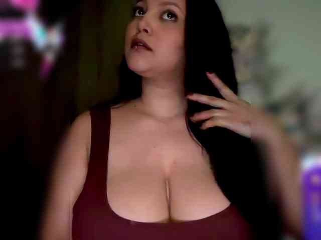 MarcellaGriffin webcam