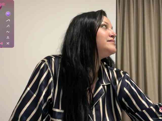 MarcellaGriffin webcam
