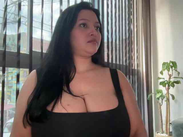 MarcellaGriffin webcam
