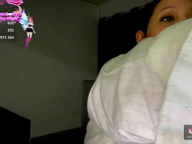 MarcellaGriffin webcam