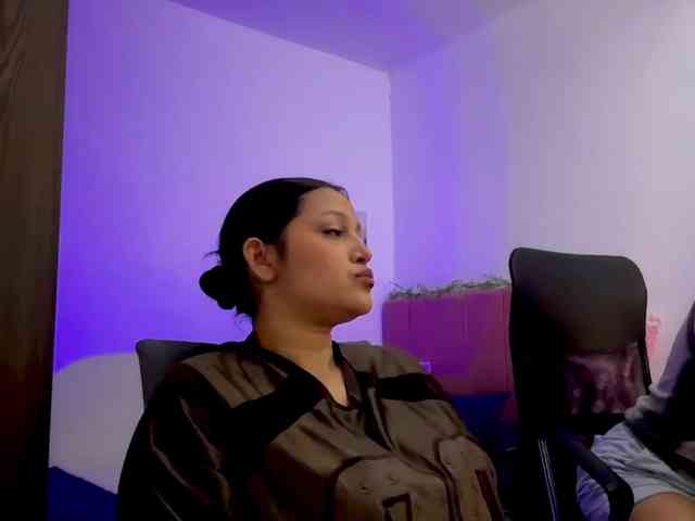 MarcellaGriffin webcam