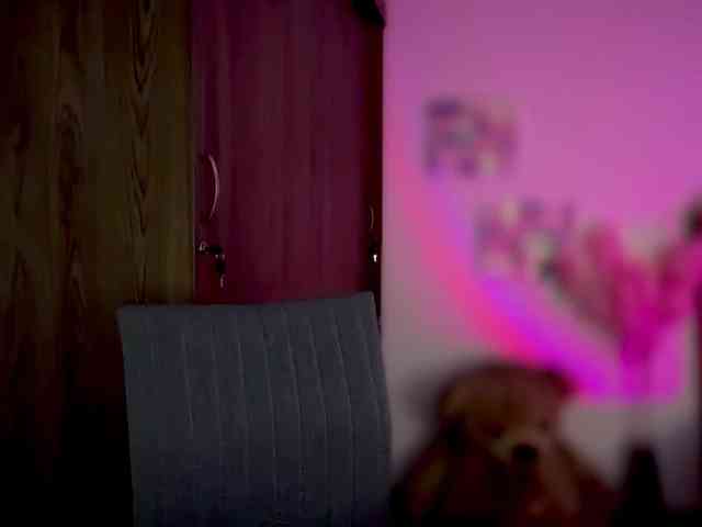 MarcellaGriffin webcam