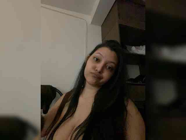 MarcellaGriffin webcam