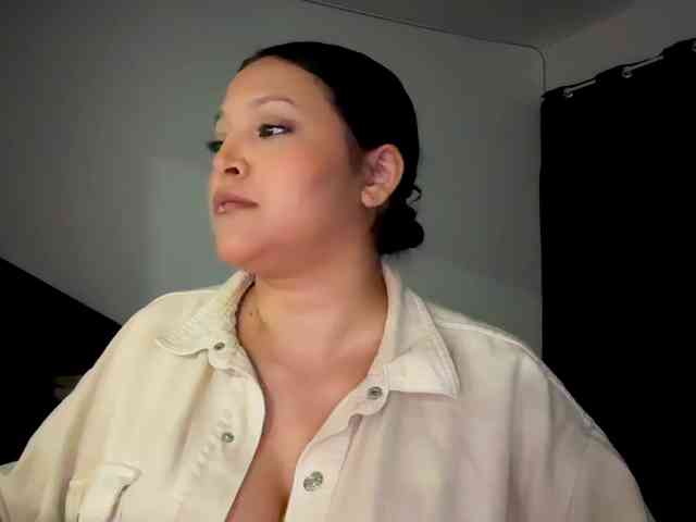 MarcellaGriffin webcam