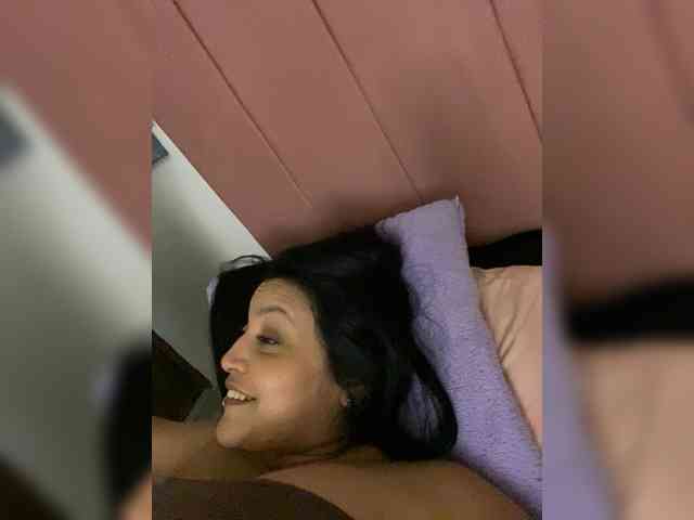 MarcellaGriffin webcam