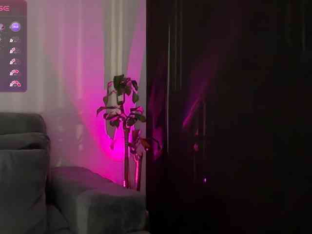 MarcellaGriffin webcam