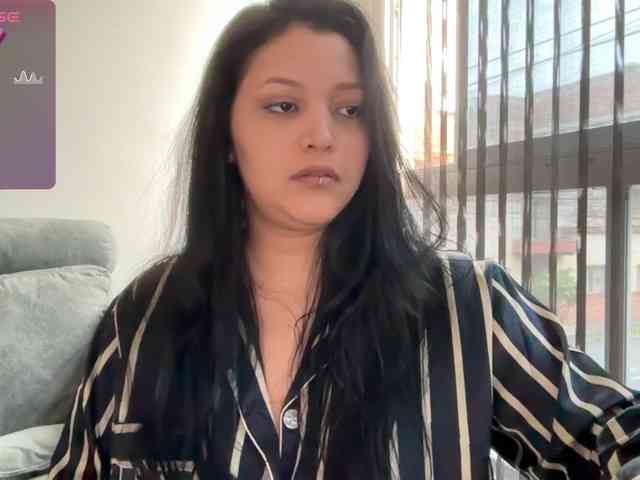MarcellaGriffin webcam